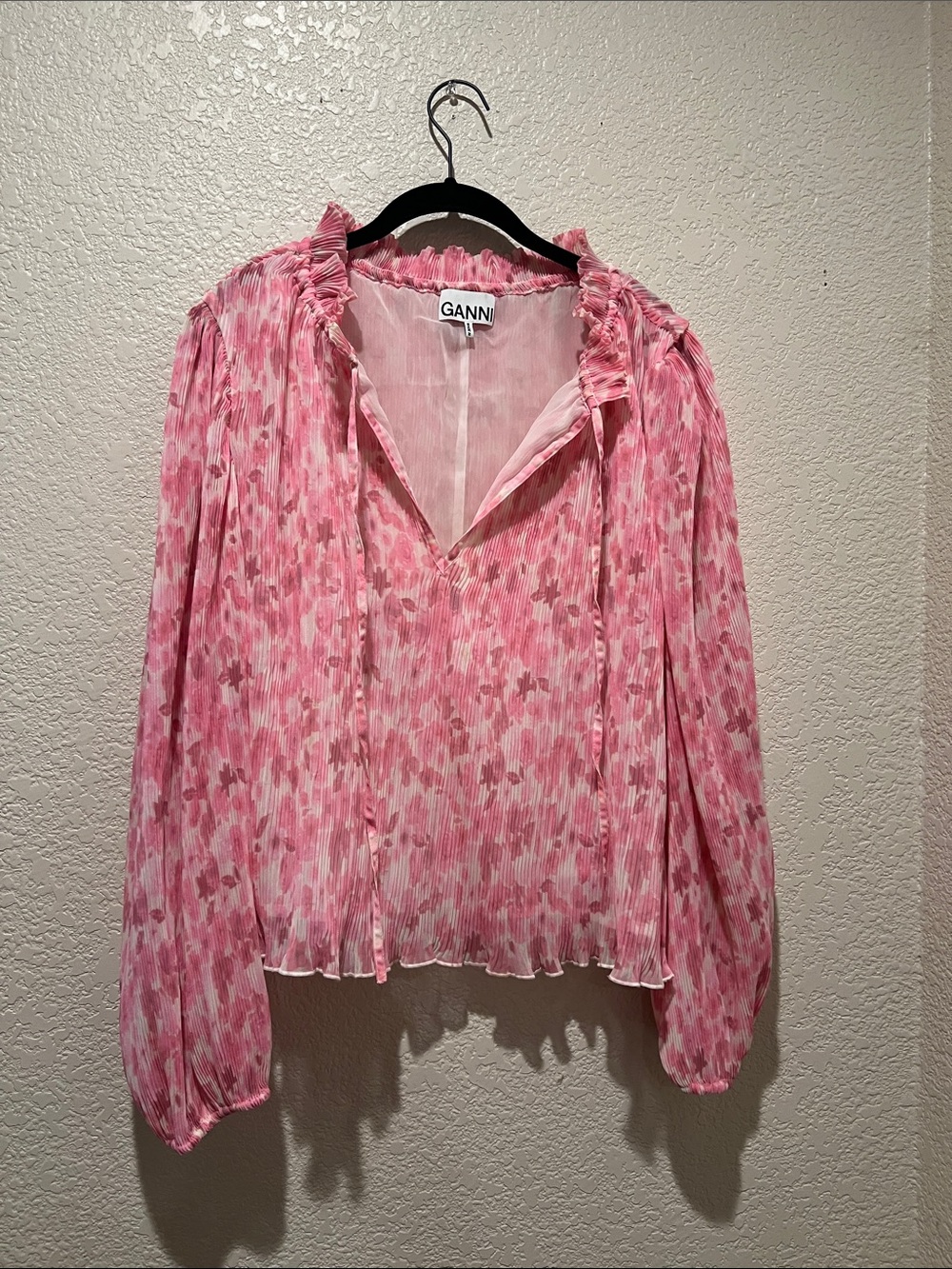 GANNI Pink Pleated Blouse - Picture 2 of 6